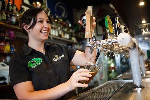 Jack Duggans Irish Pub - Accommodation Main Beach 0