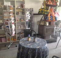 Loz's Coffee and Gifts - Accommodation Main Beach
