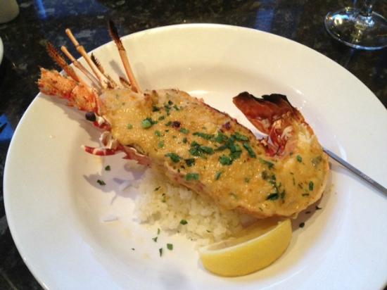 Coombs ACT Accommodation Main Beach