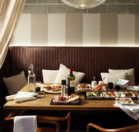 Ostani Bar  Restaurant - Accommodation Main Beach