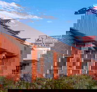 Peak Hill Ex-Services  Citizens Club - Accommodation Main Beach