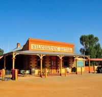 Silverton Hotel - Accommodation Main Beach