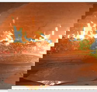 Sticks and Stones Bistro - Accommodation Main Beach