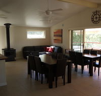 Tanwarra Lodge Pizza Restaurant - Accommodation Main Beach