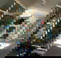 Cafe Kiks - Accommodation Main Beach