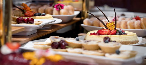 Harvest Buffet - Accommodation Main Beach 0