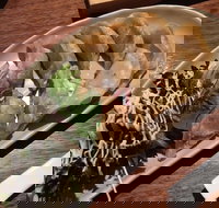 Off The Hook Fish Shop - Accommodation Main Beach