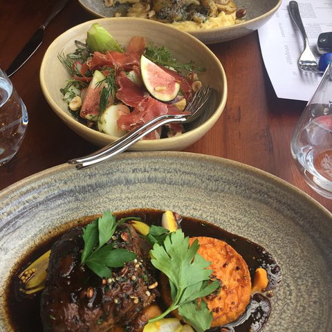 The Wood Restaurant - Accommodation Main Beach 1