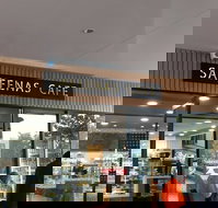 Sakeenas - Accommodation Main Beach