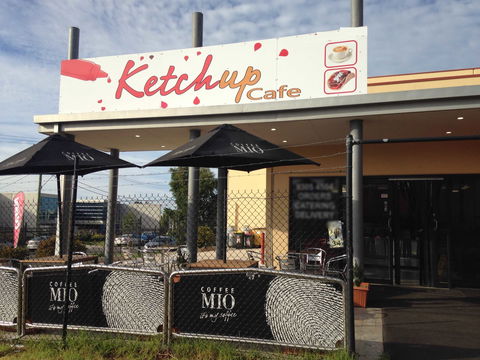 Ketchup Cafe - Accommodation Main Beach 0