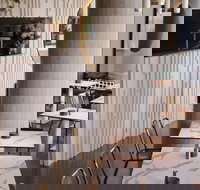 Second Wife - Accommodation Main Beach