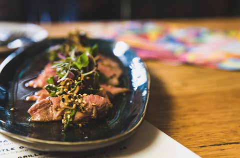 Don Tapa - Accommodation Main Beach 0