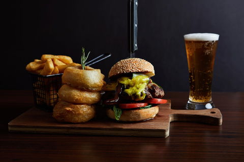 Echuca Curry Club - Accommodation Main Beach 0