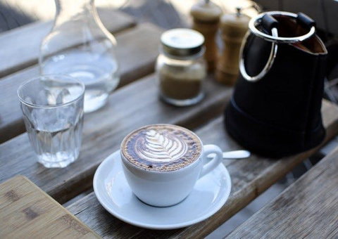 Francine's Cafe - Accommodation Main Beach 0