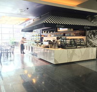 Le Cirque Fine Foods - Docklands - Accommodation Main Beach