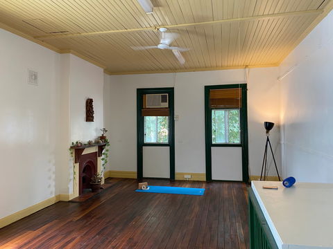 The Clarence Kitchen Collective - Accommodation Main Beach 2