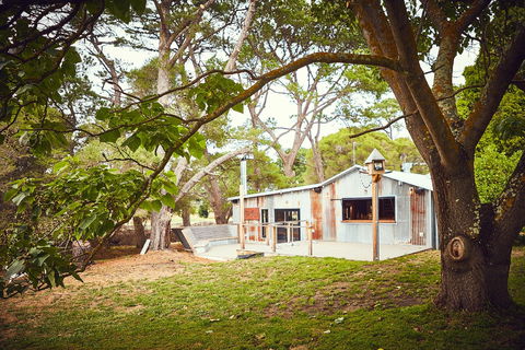 The Whiskery - Accommodation Main Beach 0