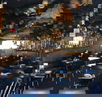 Vinnie's - Accommodation Main Beach