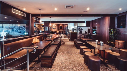 Barenz - Accommodation Main Beach 0