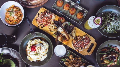 Barenz - Accommodation Main Beach 2