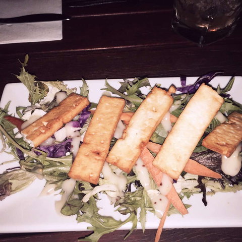 Crossing Inn - Accommodation Main Beach 0