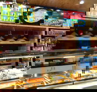 Knife n Fork - Accommodation Main Beach