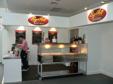 Sylks Bistro - Accommodation Main Beach 0