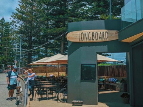 Longboard Cafe - Accommodation Main Beach 0