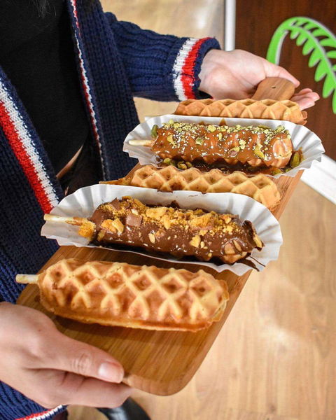 Jas My Waffles - Accommodation Main Beach 0