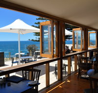 Penneshaw Hotel - Accommodation Main Beach