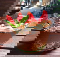 Super Raw - Accommodation Main Beach