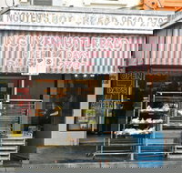 Nguyen Hot Bread - Accommodation Main Beach