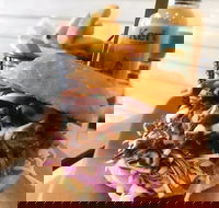 Hungryboys Cafe - Accommodation Main Beach