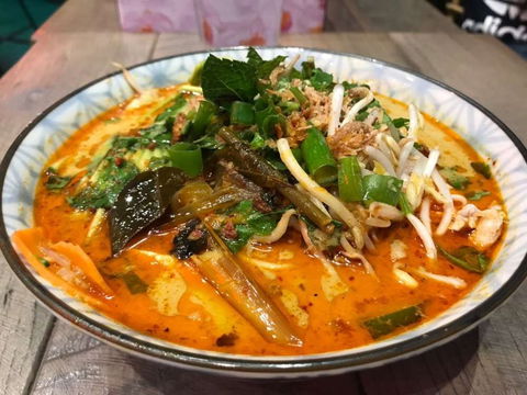 Little Saigon Grill - Accommodation Main Beach 0
