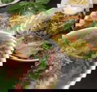 Village Way Cafe - Accommodation Main Beach