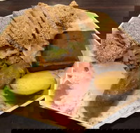 Yuan Bao - Accommodation Main Beach