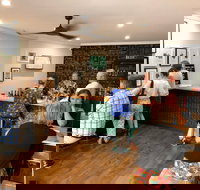 Matriarch and Rogue Winery - Accommodation Main Beach