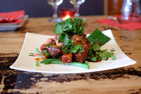 Hill Thai Restaurant - Accommodation Main Beach 0