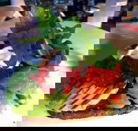 Global Cafe - Accommodation Main Beach