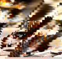 The Establishment Bar - Accommodation Main Beach