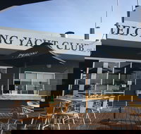 Marina View Cafe - Accommodation Main Beach