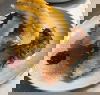 Bohemian Cafe - Accommodation Main Beach