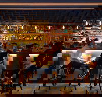 Cru Wine Bar - Accommodation Main Beach