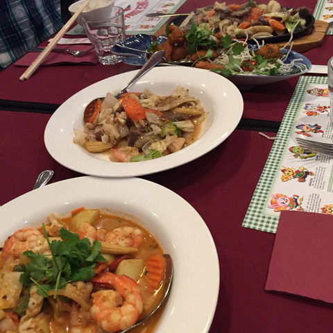 Peacock Gardens Chinese And Thai Restaurant - Accommodation Main Beach 0