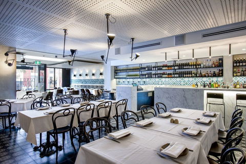Zahli Modern Middle Eastern Restaurant - Accommodation Main Beach 0