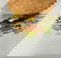 George's Snackbar - Accommodation Main Beach