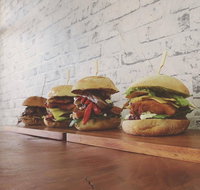 Rocco's Burger Cafe - Accommodation Main Beach