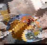 The Boat - Accommodation Main Beach