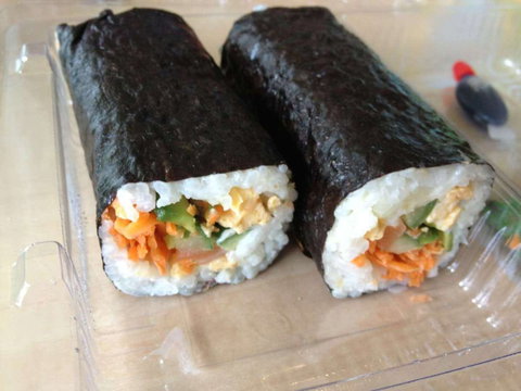 Emerald Thai - Accommodation Main Beach 0