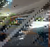 Richard Cafe - Accommodation Main Beach